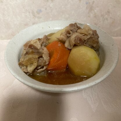 圧力鍋で手軽にできました。
お肉が柔らかくて美味しかったです。
味付けもよくしみていました。
家族にも好評でした。